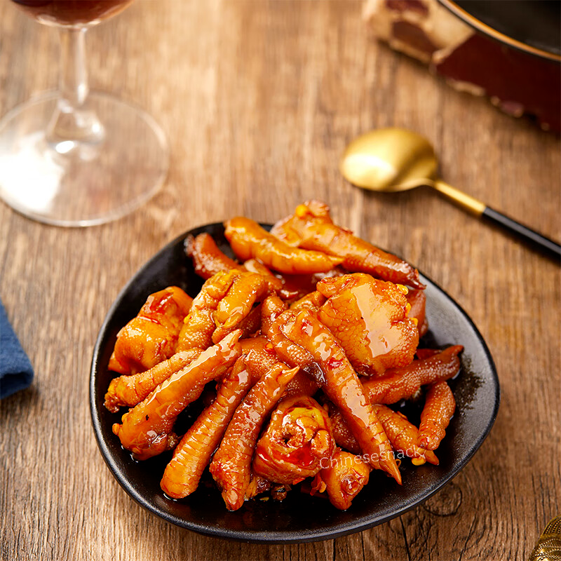 500g Youyou Jiaoxiang Chicken Feet Chinese Chicken Feet Spicy Snacks 有友迷你凤爪椒香味