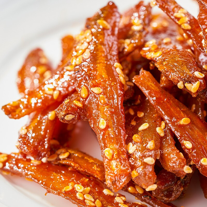500g (One Can) Fragrant Chili Small Fish Jerky Chinese Spicy Snacks