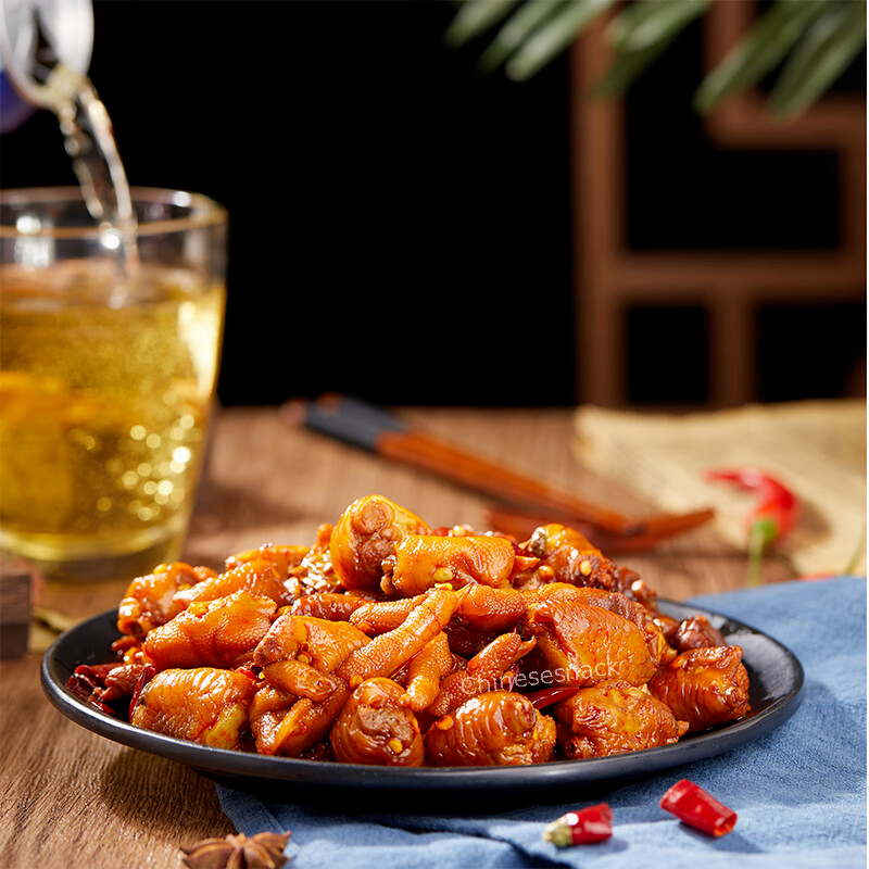 500g Youyou Jiaoxiang Chicken Feet Chinese Chicken Feet Spicy Snacks 有友迷你凤爪椒香味